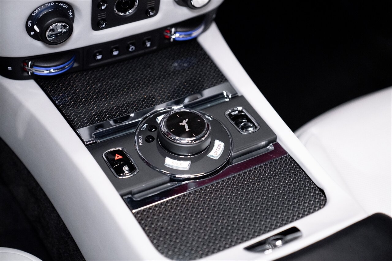 2020 Rolls-Royce Dawn Black Badge   - Photo 15 - Beverly Hills, CA 90212