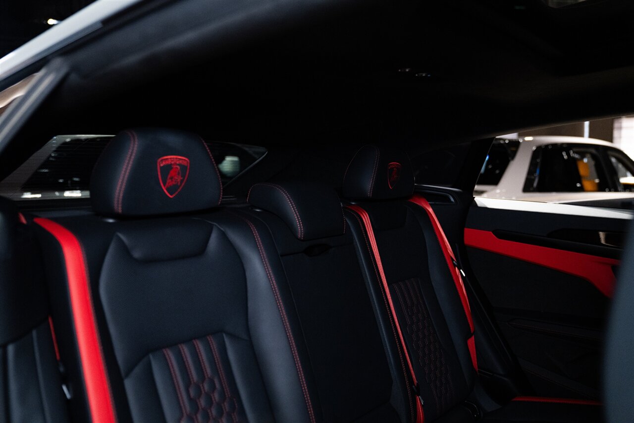 2025 Lamborghini Urus SE - Photo 10 - Beverly Hills, CA 90212