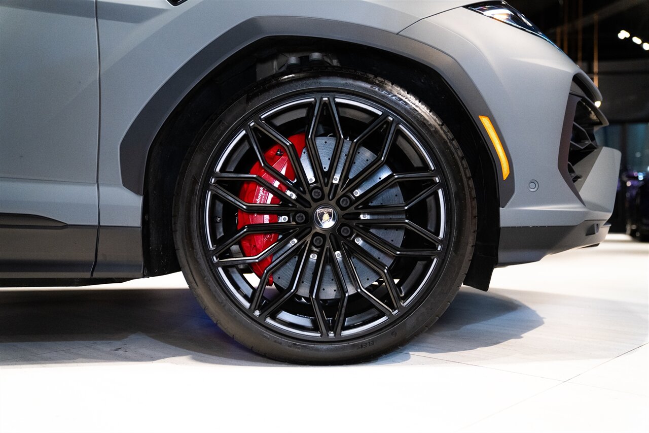 2025 Lamborghini Urus SE - Photo 19 - Beverly Hills, CA 90212