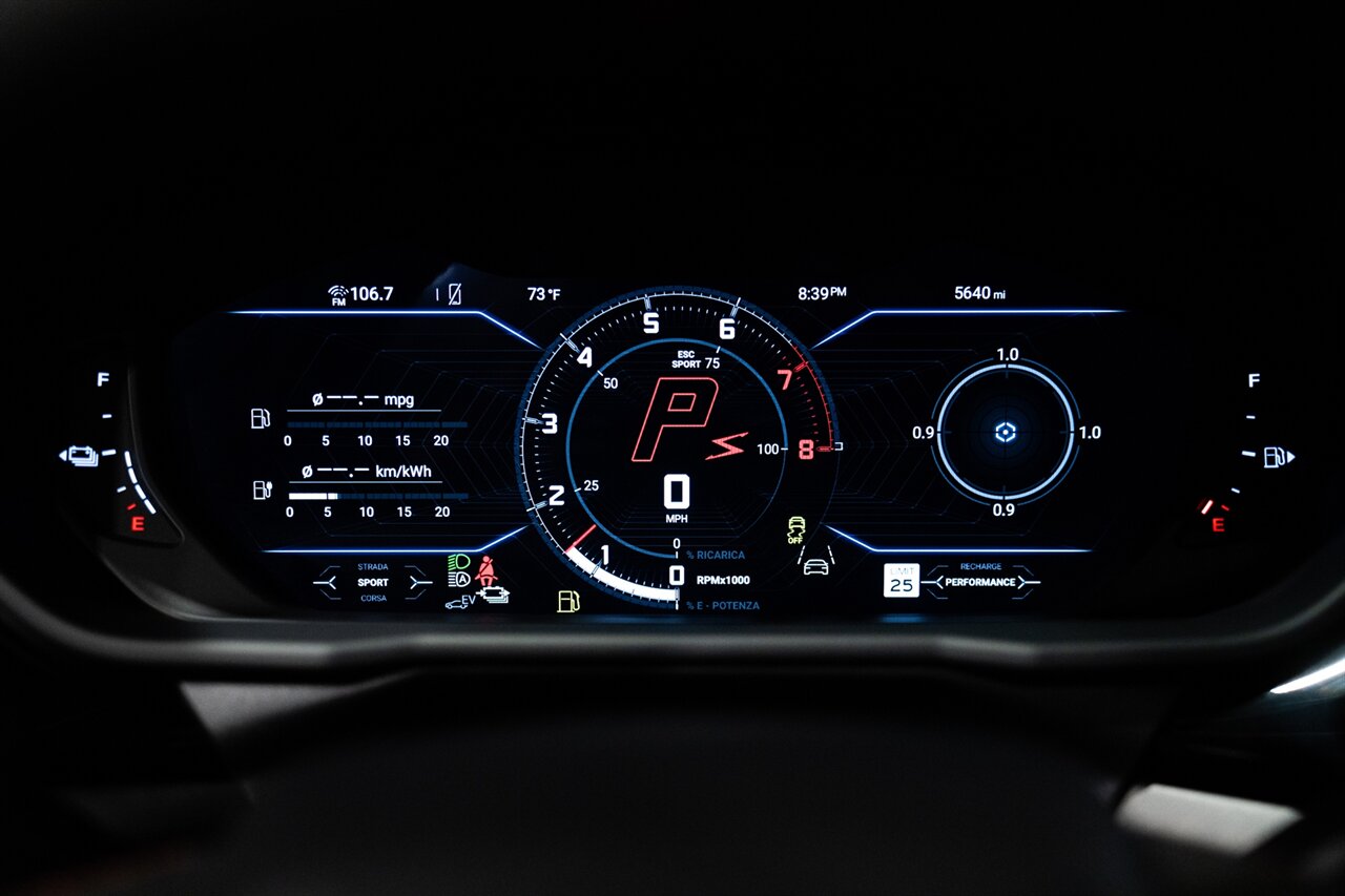 2025 Lamborghini Urus SE - Photo 13 - Beverly Hills, CA 90212