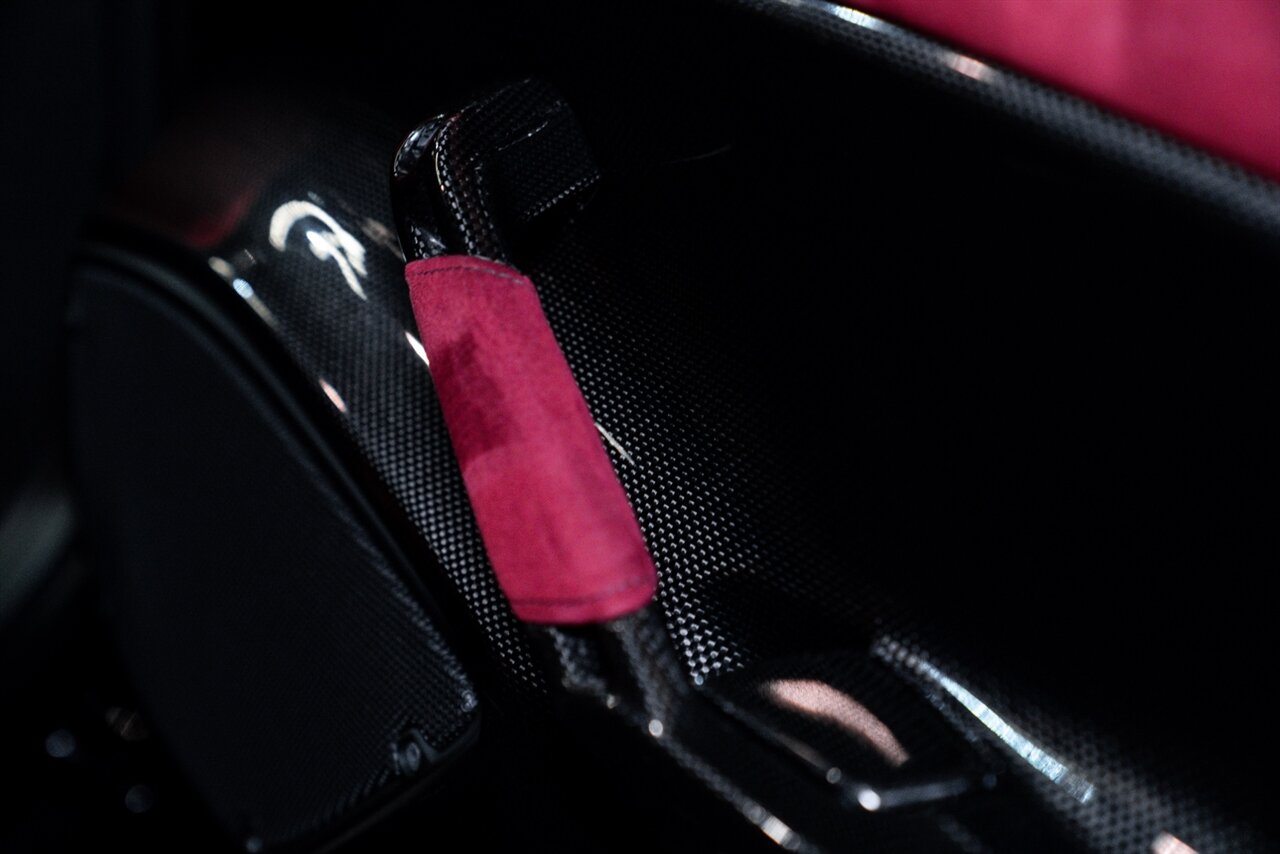 2020 Ferrari 488 Pista   - Photo 19 - Beverly Hills, CA 90212