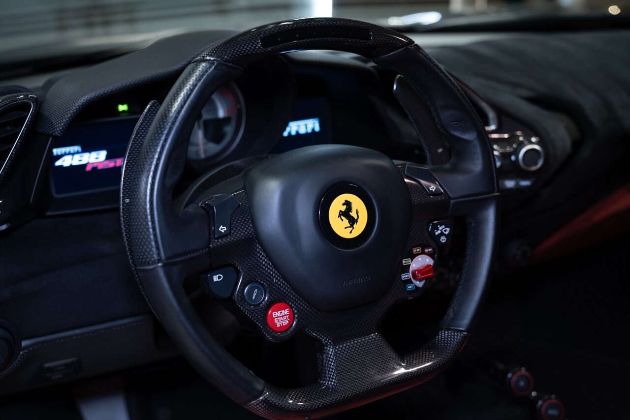 2020 Ferrari 488 Pista   - Photo 13 - Beverly Hills, CA 90212
