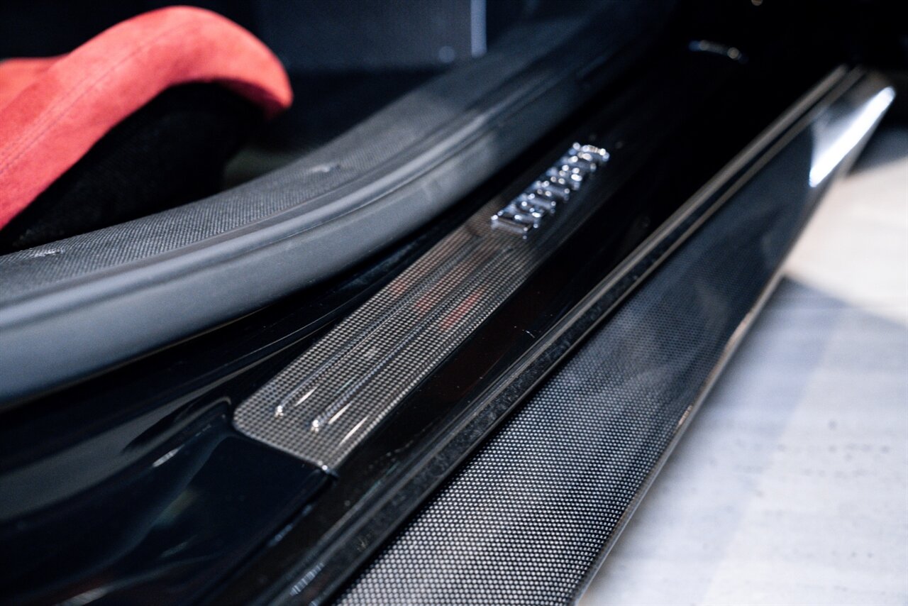 2020 Ferrari 488 Pista   - Photo 25 - Beverly Hills, CA 90212