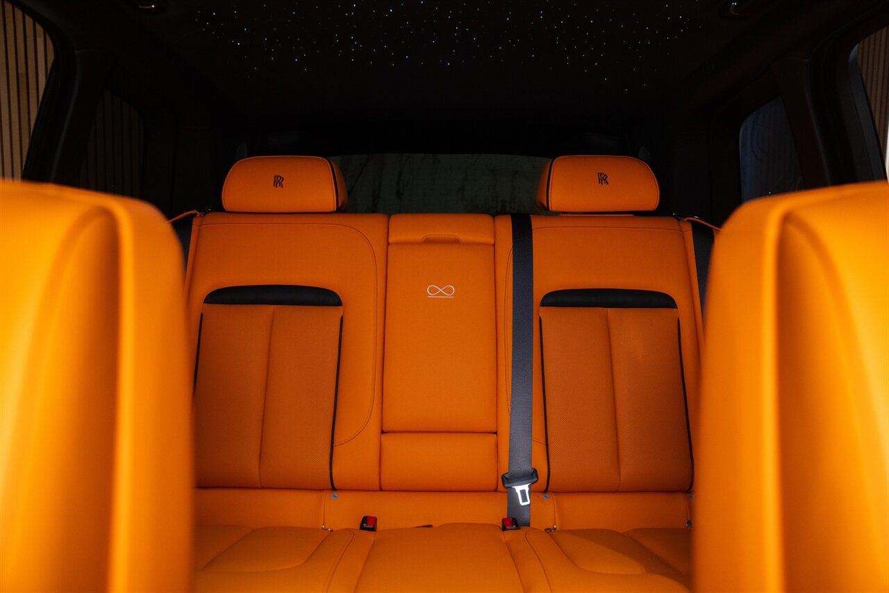 2022 Rolls-Royce Black Badge Cullinan   - Photo 26 - Beverly Hills, CA 90212