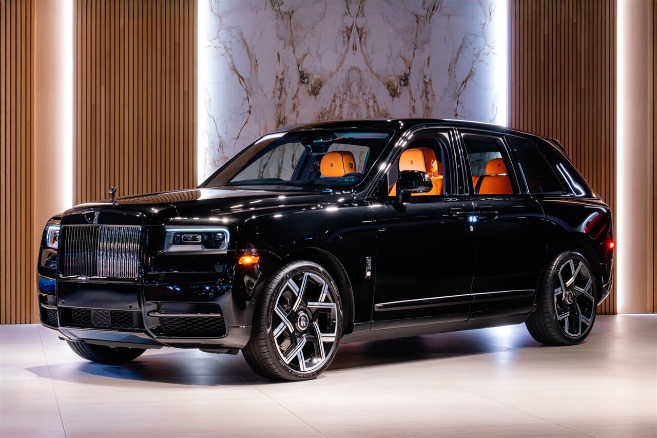 2022 Rolls-Royce Black Badge Cullinan   - Photo 1 - Beverly Hills, CA 90212