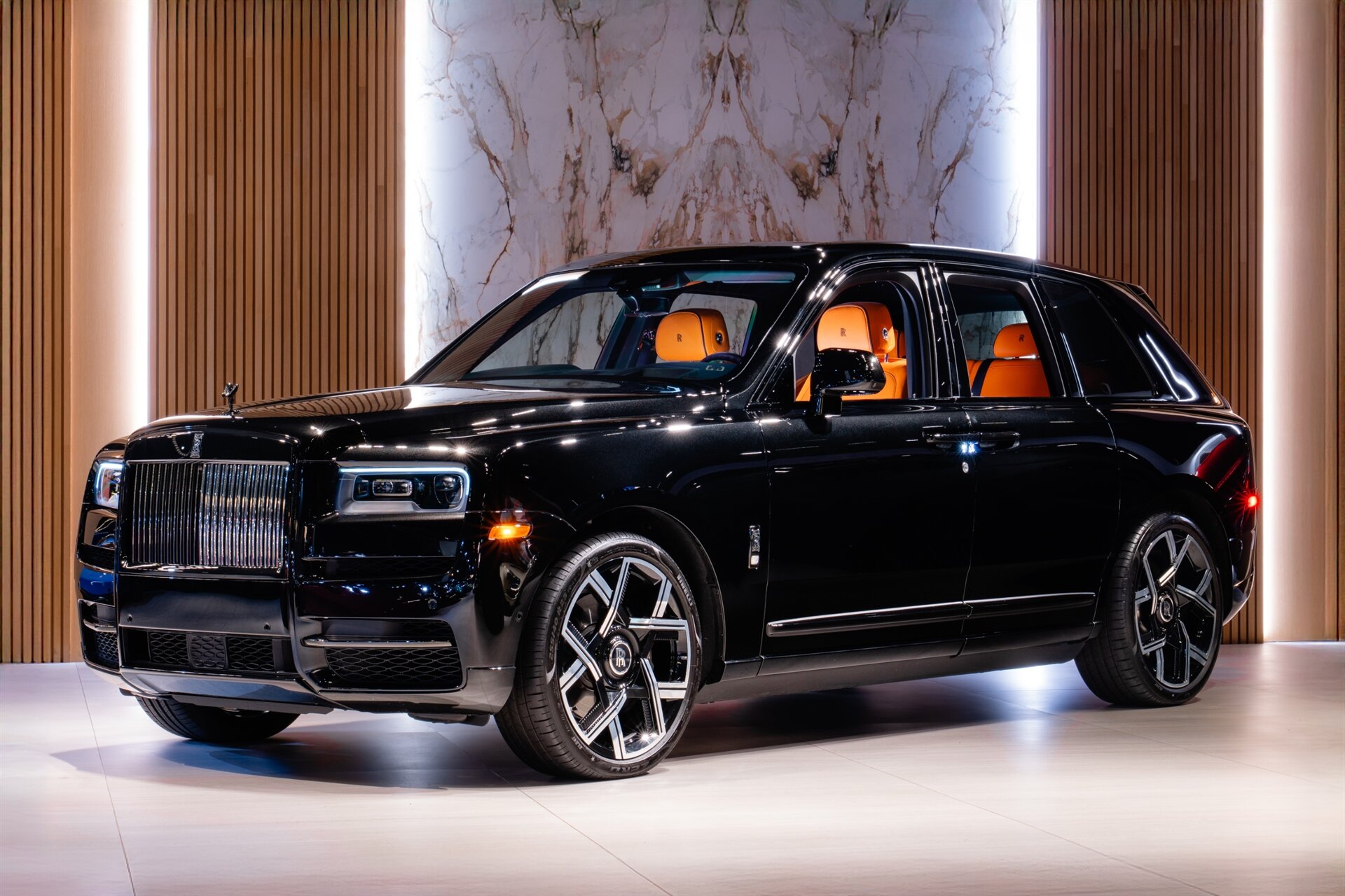 2022 Rolls-Royce Cullinan Black Badge's photo