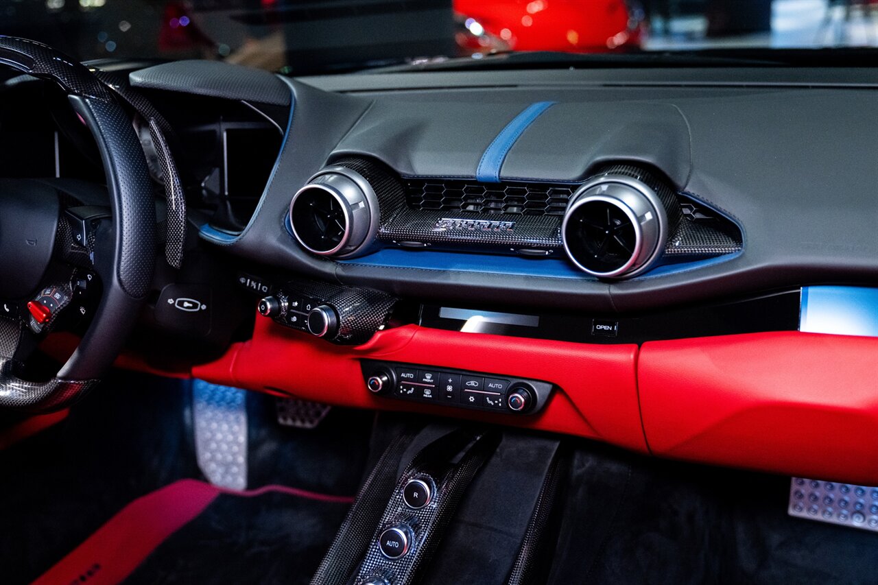 2022 Ferrari 812 GTS Tailor Made   - Photo 33 - Beverly Hills, CA 90212