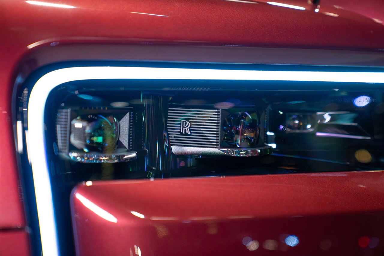2025 Rolls-Royce Black Badge Cullinan   - Photo 32 - Beverly Hills, CA 90212