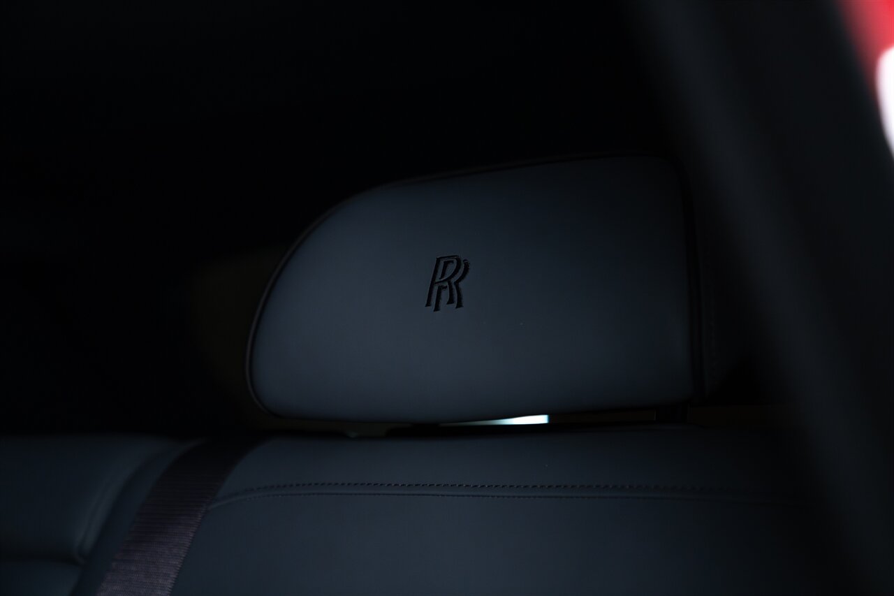 2025 Rolls-Royce Black Badge Cullinan   - Photo 25 - Beverly Hills, CA 90212