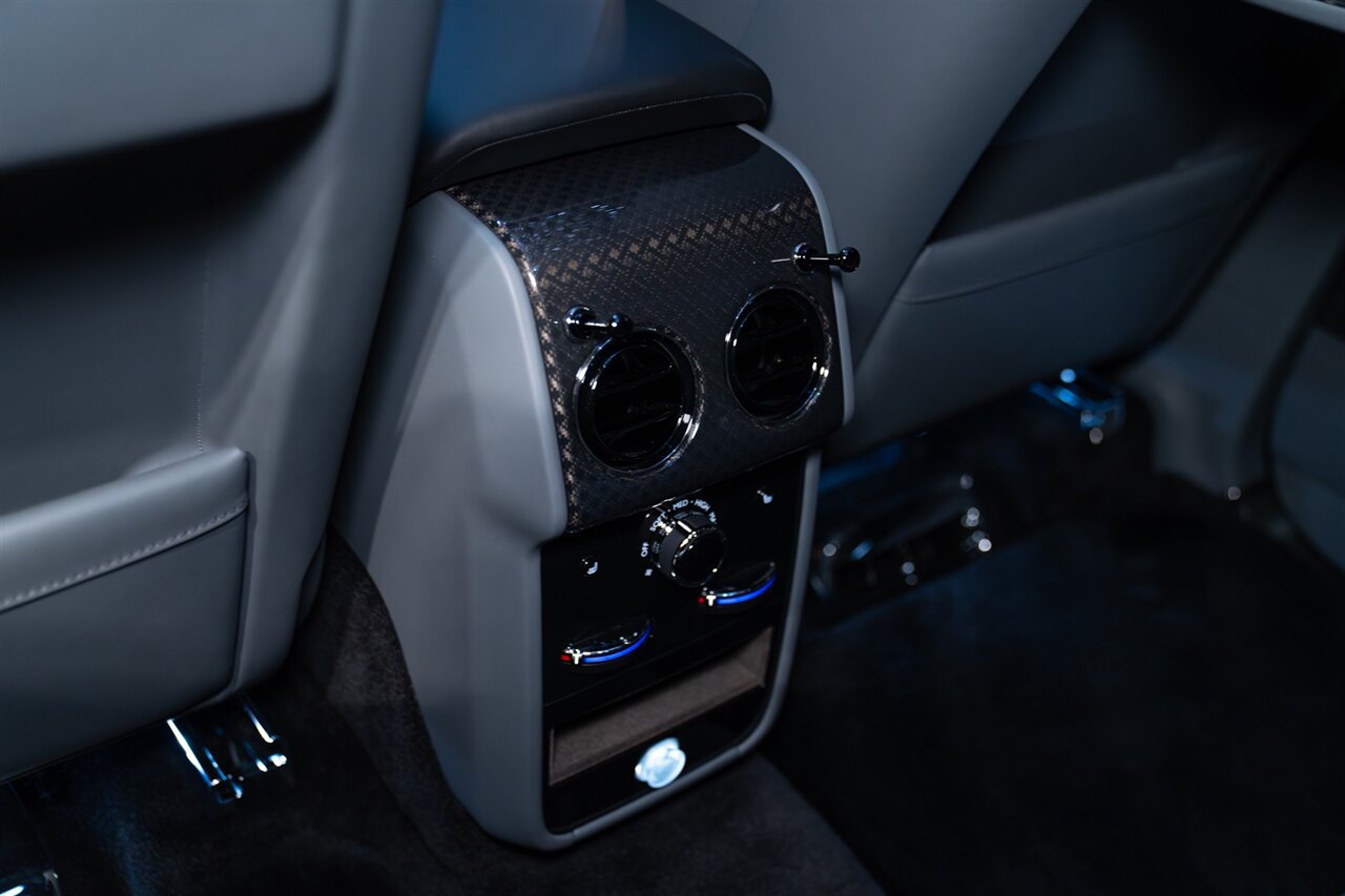 2025 Rolls-Royce Black Badge Cullinan   - Photo 54 - Beverly Hills, CA 90212