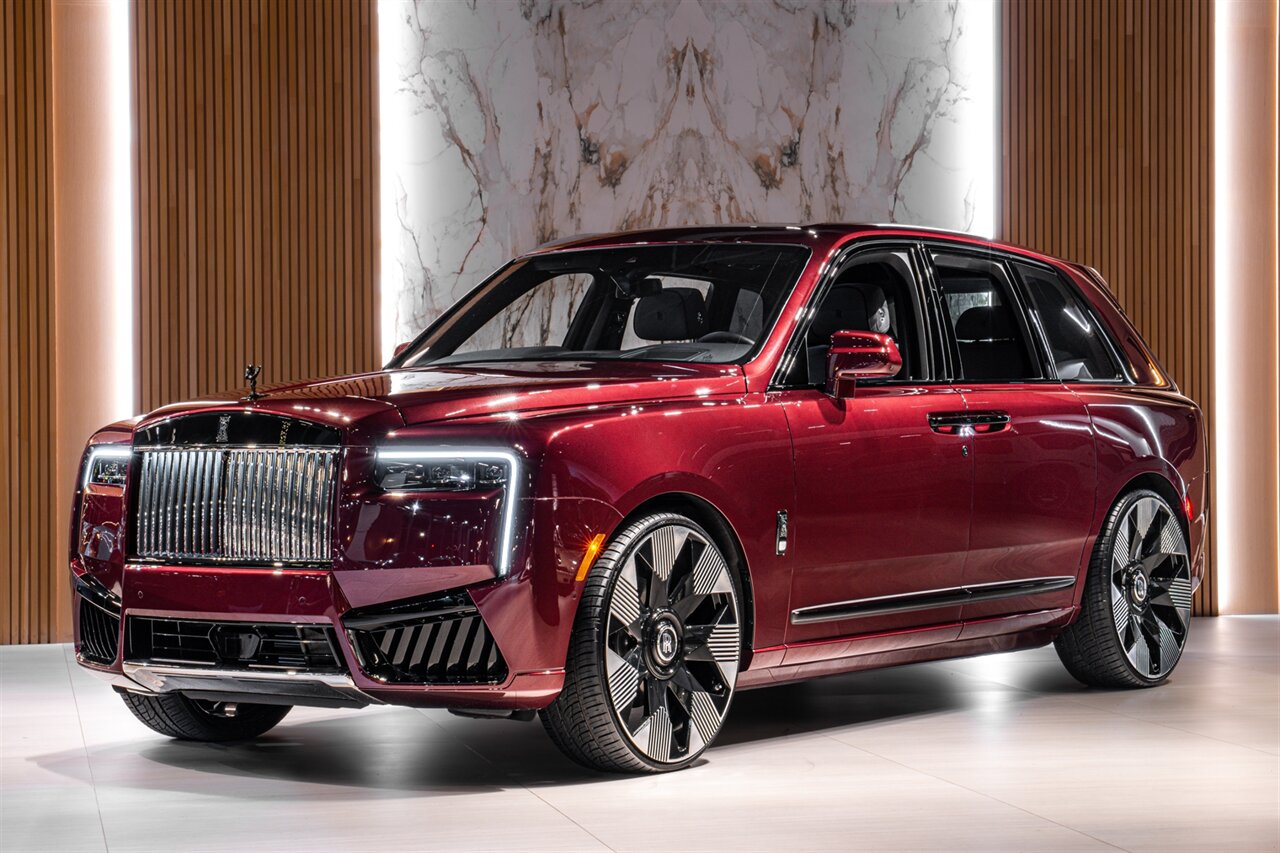 2025 Rolls-Royce Black Badge Cullinan   - Photo 1 - Beverly Hills, CA 90212