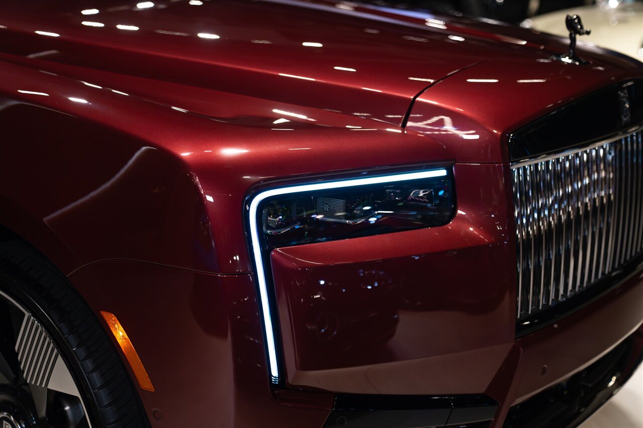 2025 Rolls-Royce Black Badge Cullinan   - Photo 33 - Beverly Hills, CA 90212