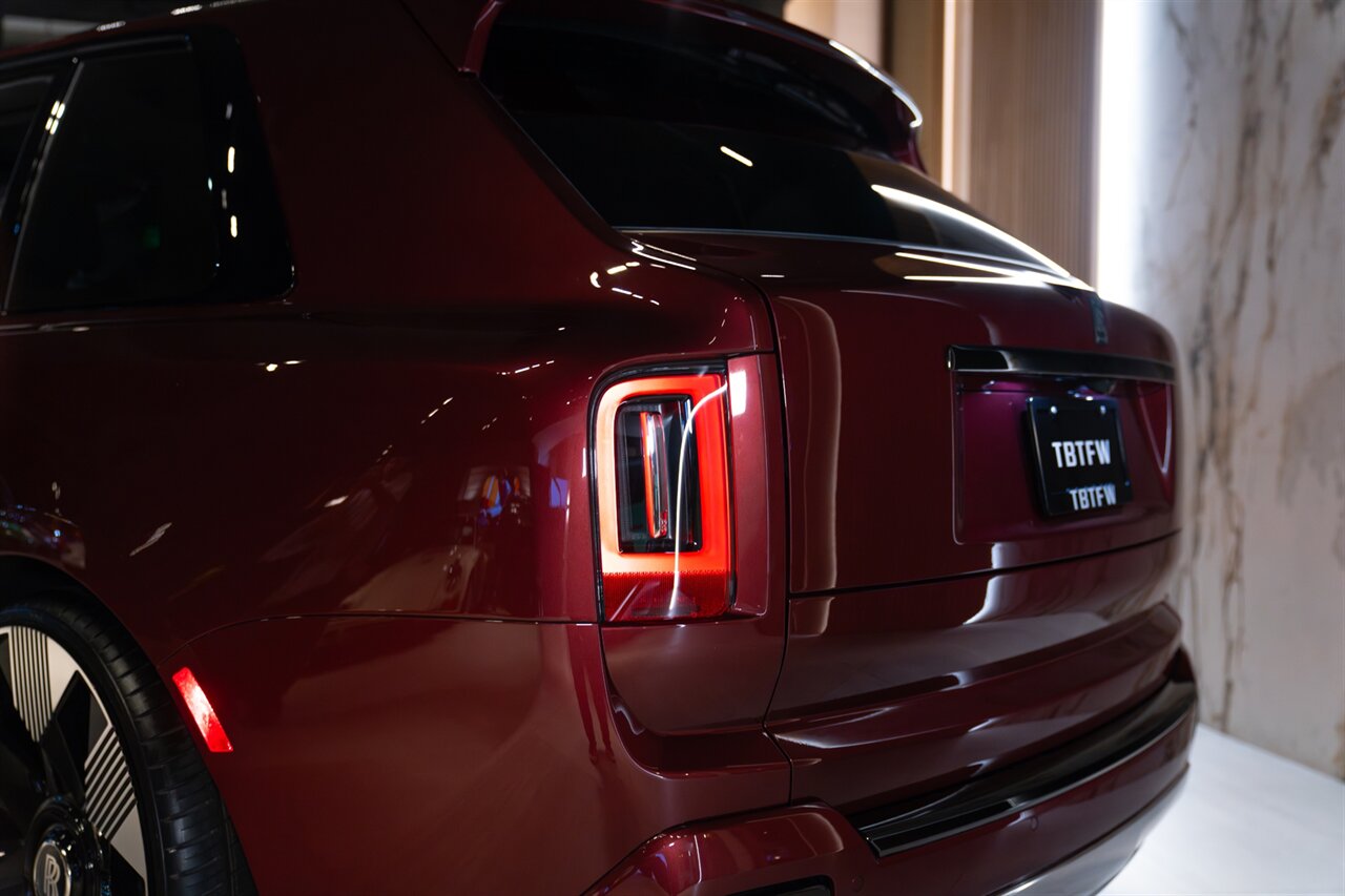 2025 Rolls-Royce Black Badge Cullinan   - Photo 9 - Beverly Hills, CA 90212