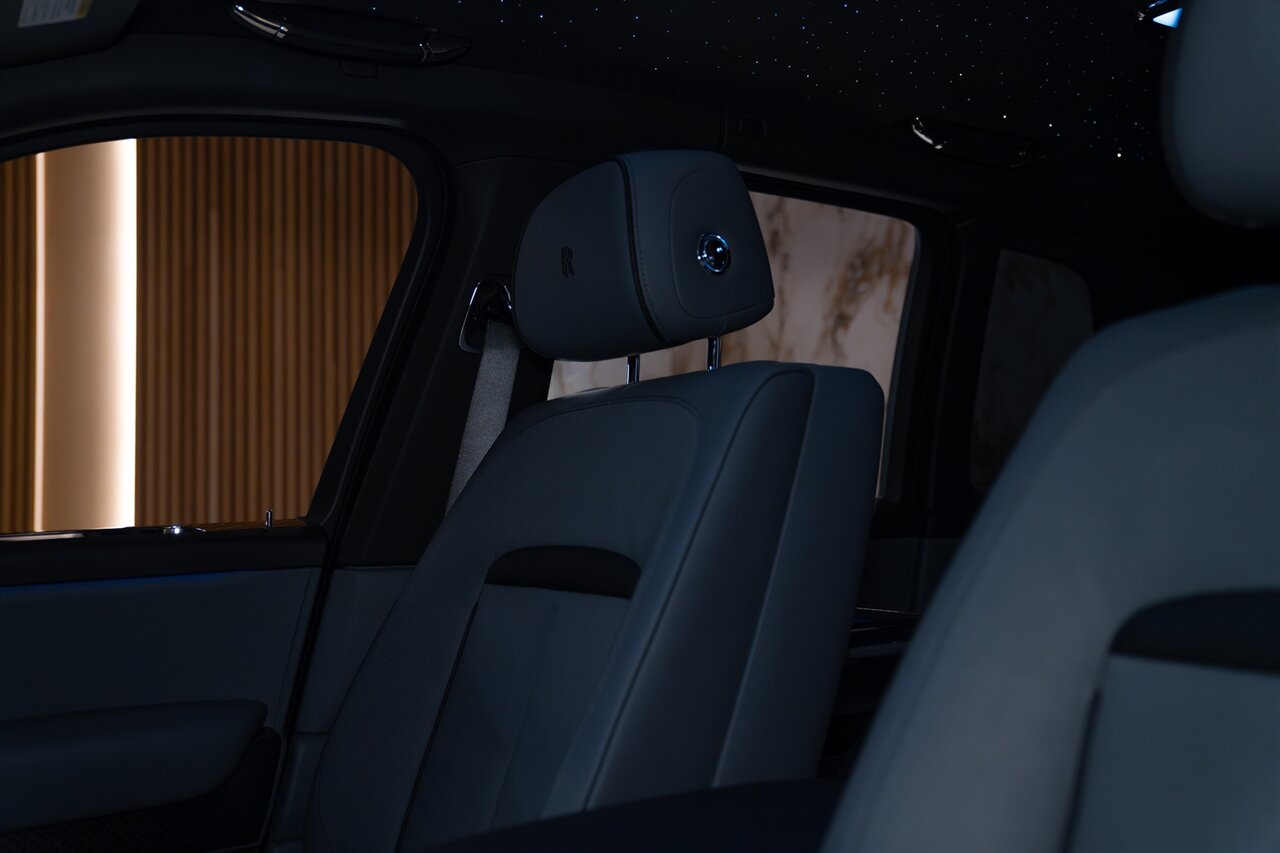 2025 Rolls-Royce Black Badge Cullinan   - Photo 40 - Beverly Hills, CA 90212