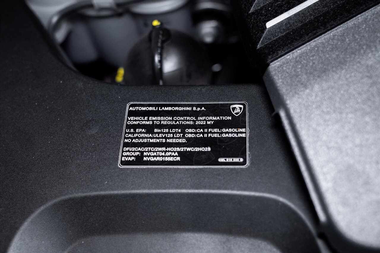 2022 Lamborghini Urus - Photo 17 - Beverly Hills, CA 90212