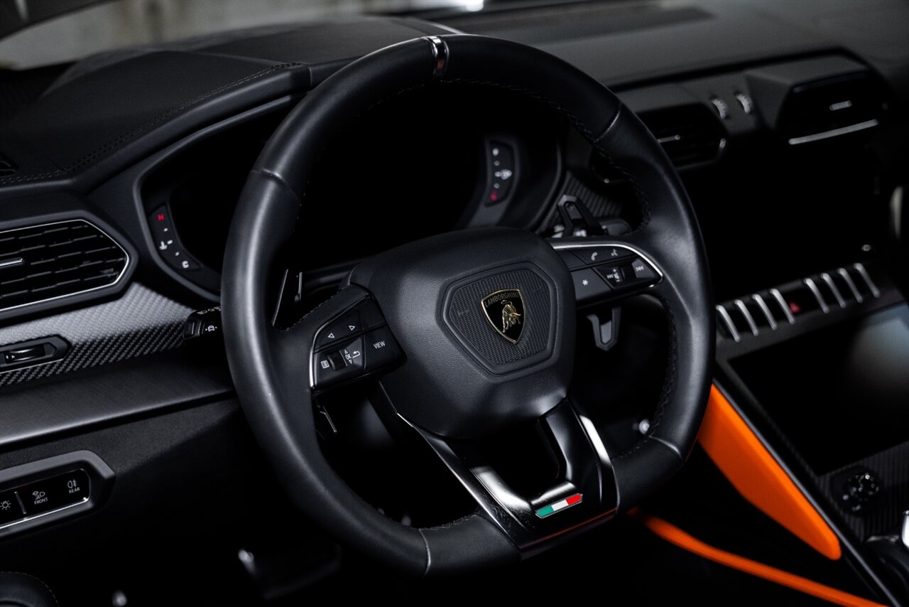 2022 Lamborghini Urus - Photo 22 - Beverly Hills, CA 90212