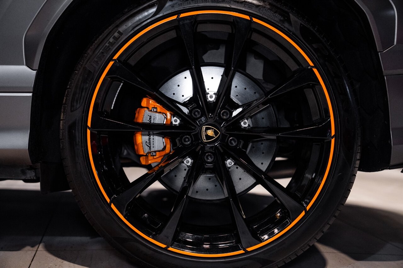 2022 Lamborghini Urus - Photo 15 - Beverly Hills, CA 90212