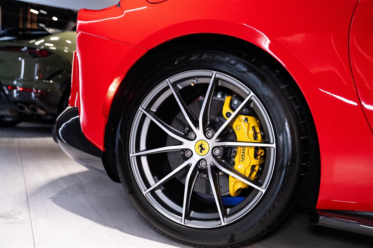 2023 Ferrari 812 GTS   - Photo 36 - Beverly Hills, CA 90212