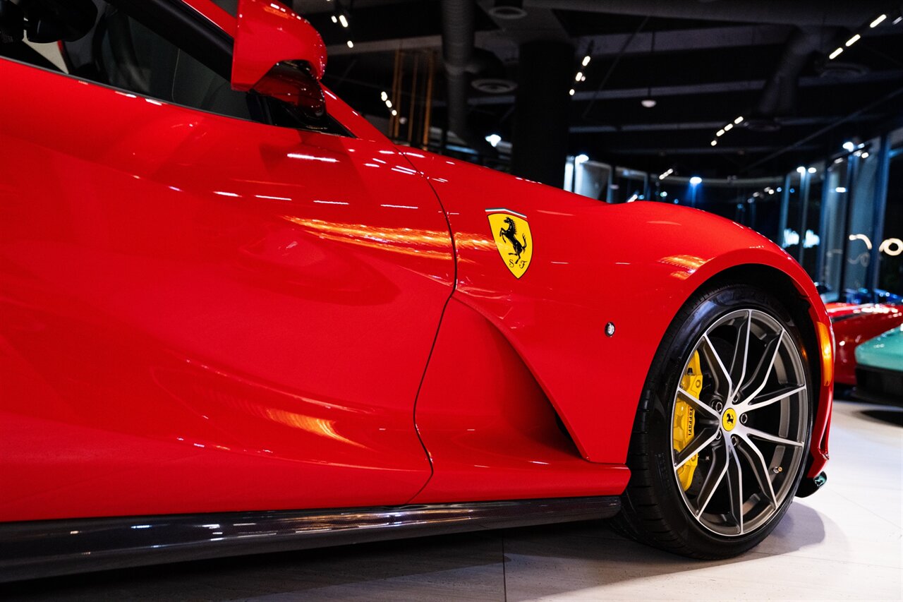 2023 Ferrari 812 GTS   - Photo 41 - Beverly Hills, CA 90212