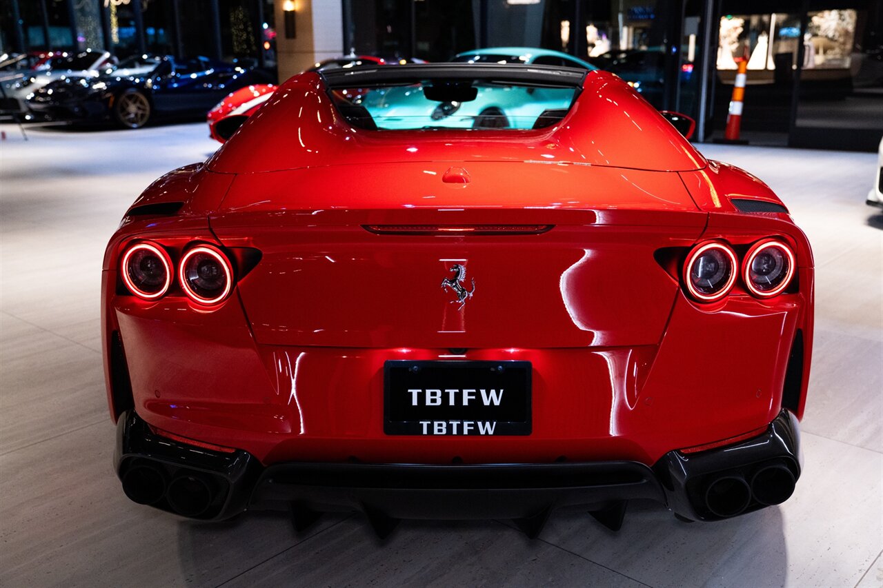 2023 Ferrari 812 GTS   - Photo 27 - Beverly Hills, CA 90212