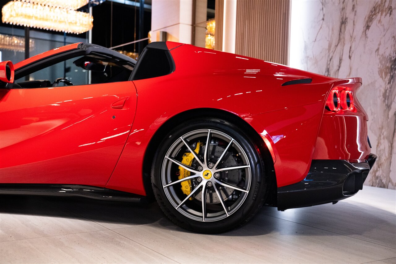 2023 Ferrari 812 GTS   - Photo 42 - Beverly Hills, CA 90212
