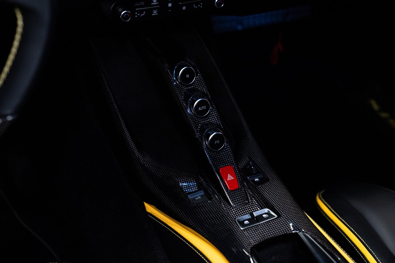 2023 Ferrari 812 GTS   - Photo 17 - Beverly Hills, CA 90212