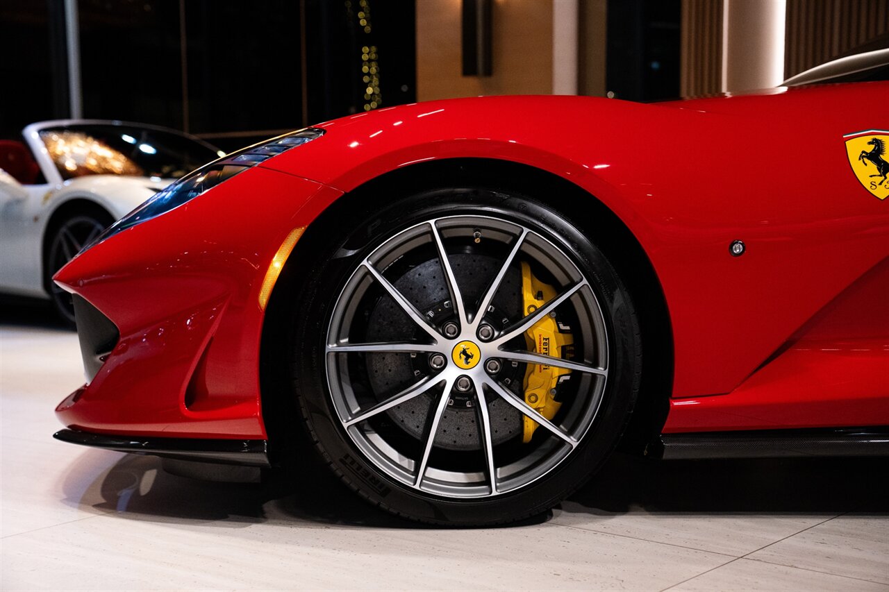 2023 Ferrari 812 GTS   - Photo 22 - Beverly Hills, CA 90212
