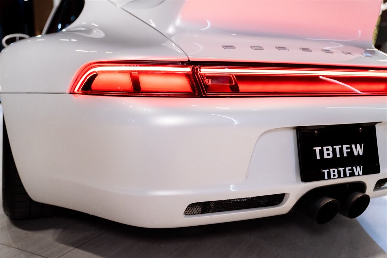 1995 Porsche 911 Carrera Gunther Werks - Photo 19 - Beverly Hills, CA 90212