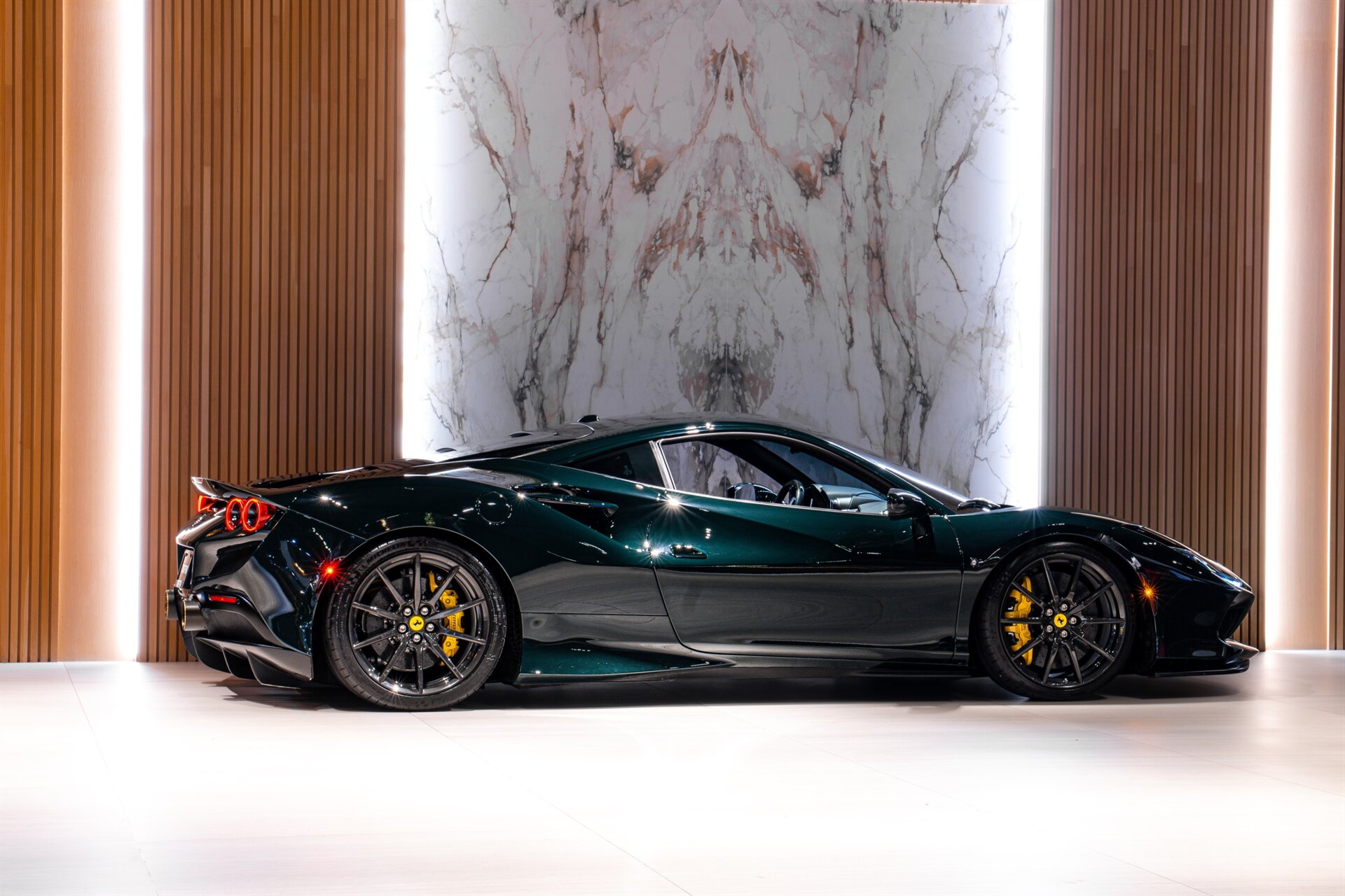 2022 Ferrari F8 Tributo - Photo 2