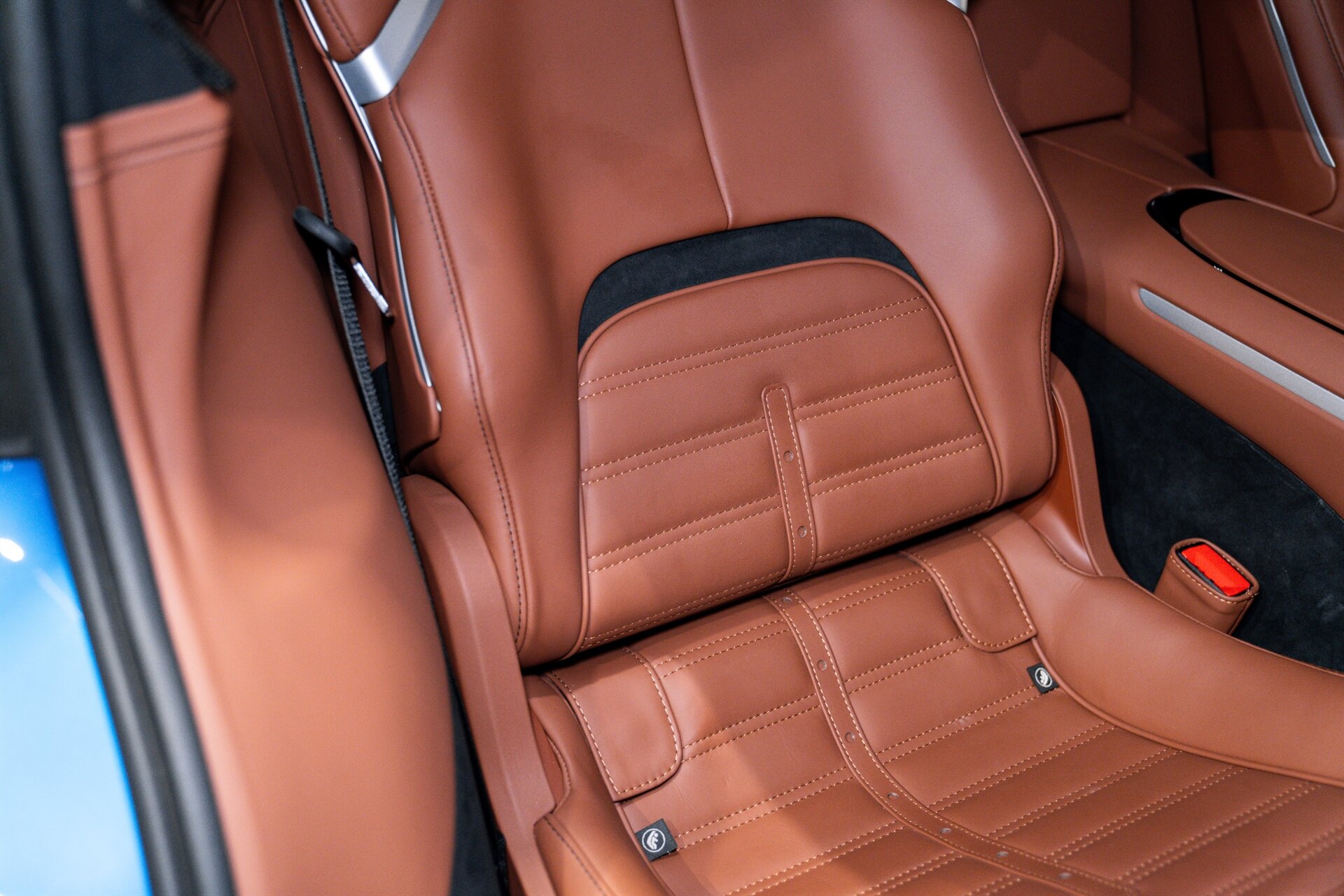 2024 Ferrari Purosangue - Photo 16