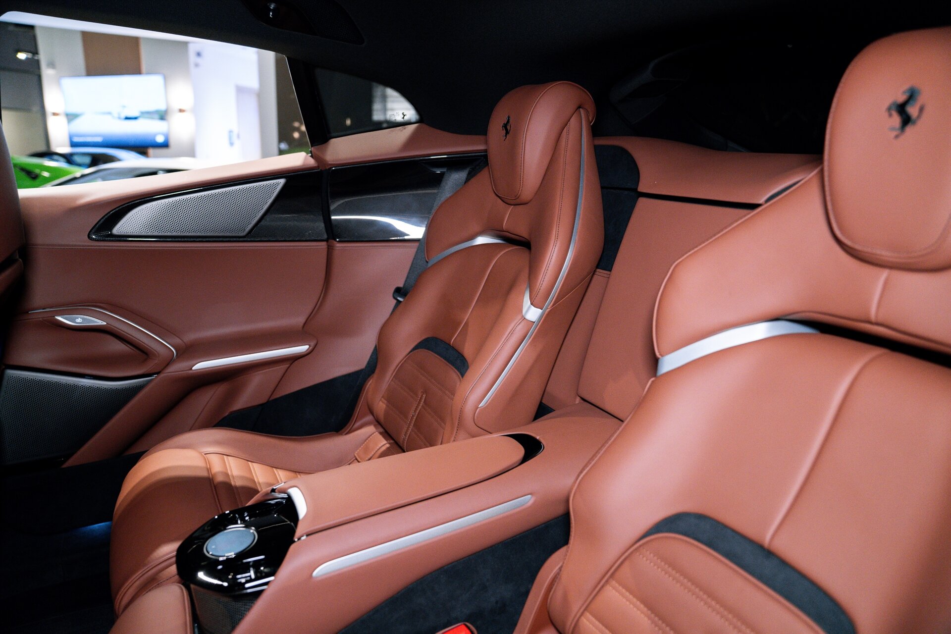 2024 Ferrari Purosangue - Photo 40