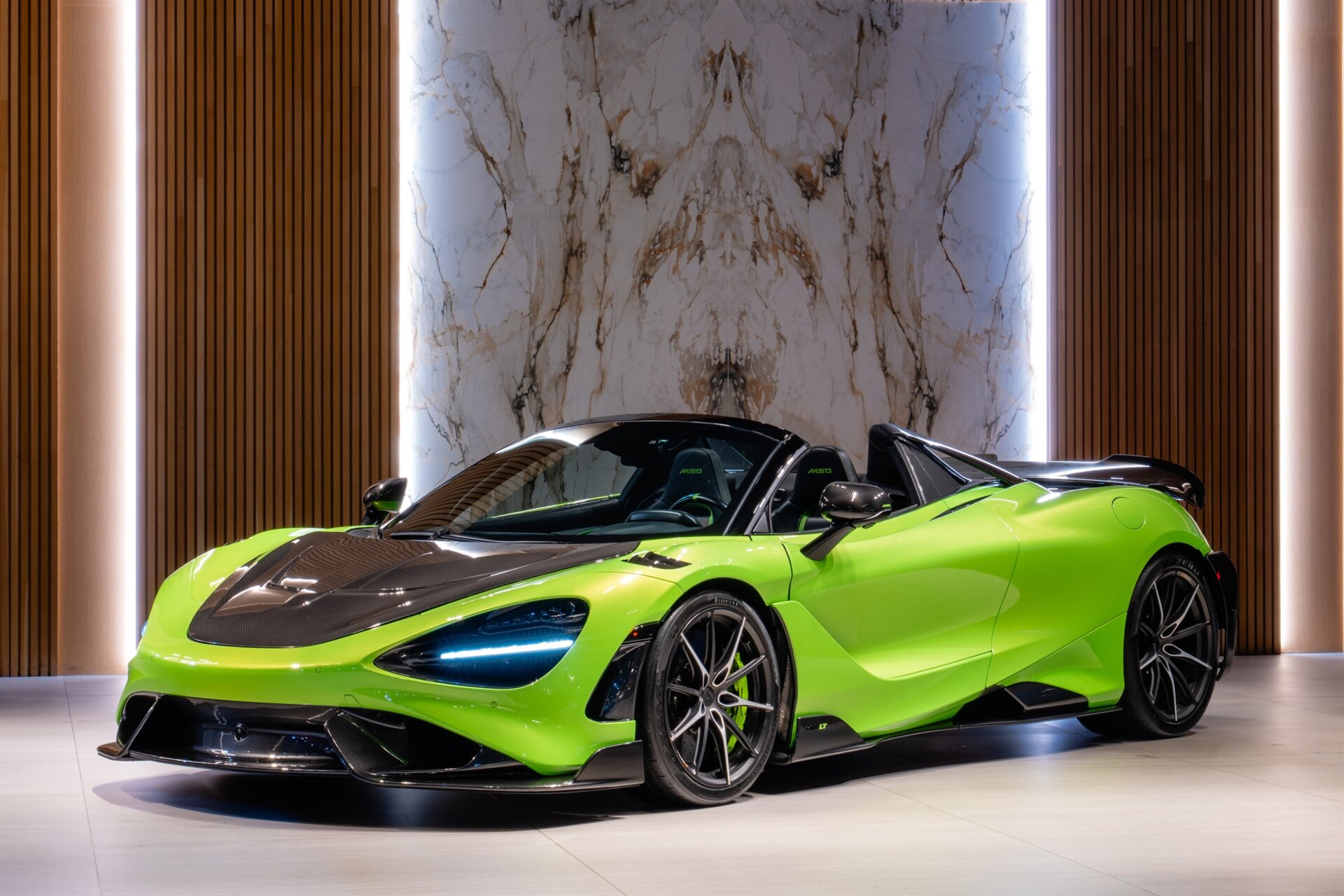 2022 McLaren 765LT -'s photo
