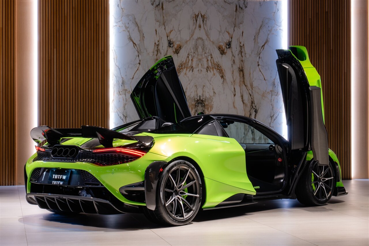 2022 McLaren 765LT Spider   - Photo 4 - Beverly Hills, CA 90212