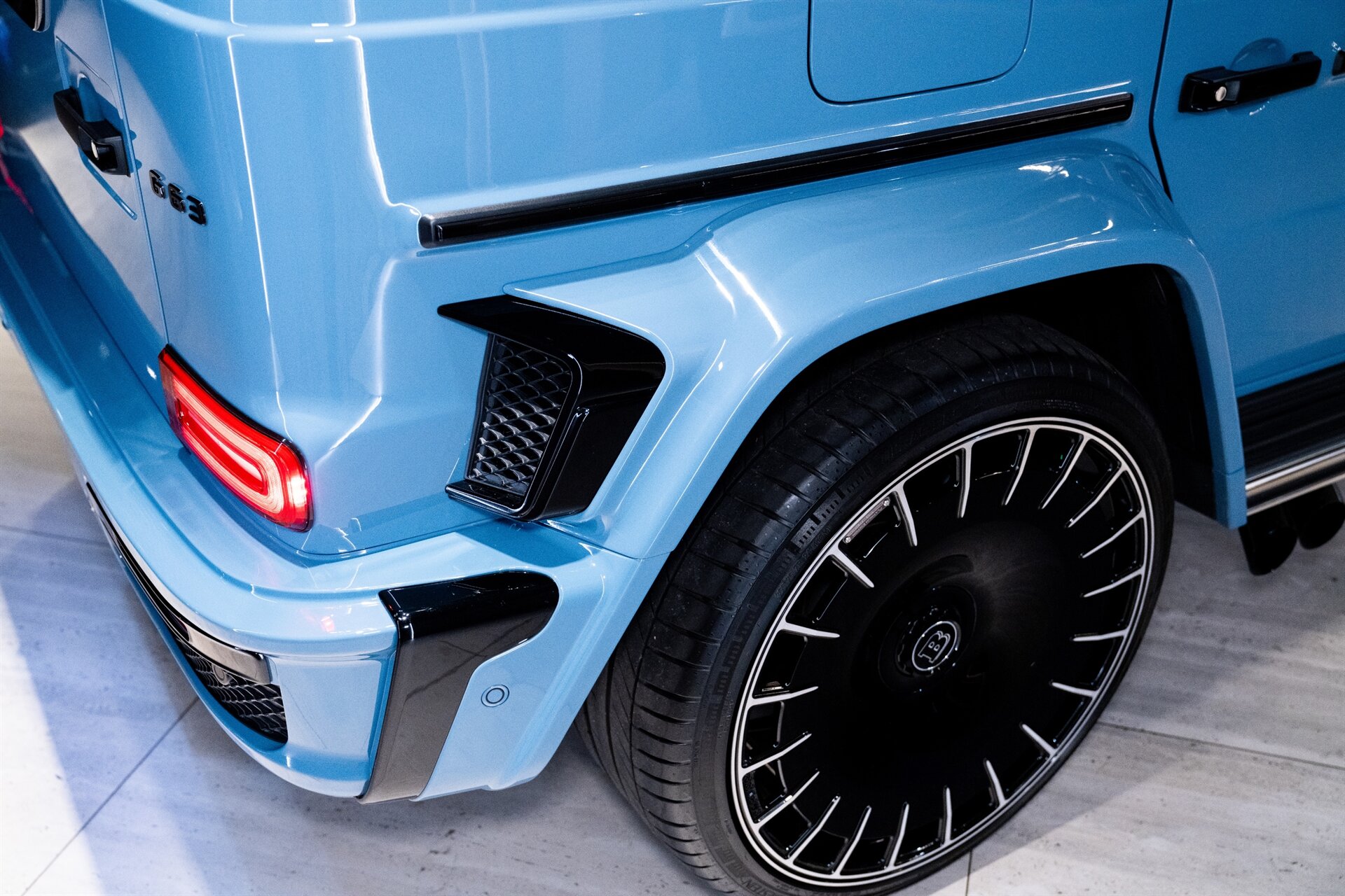 2025 Mercedes-Benz G-Class AMG G 700 Brabus - Photo 19