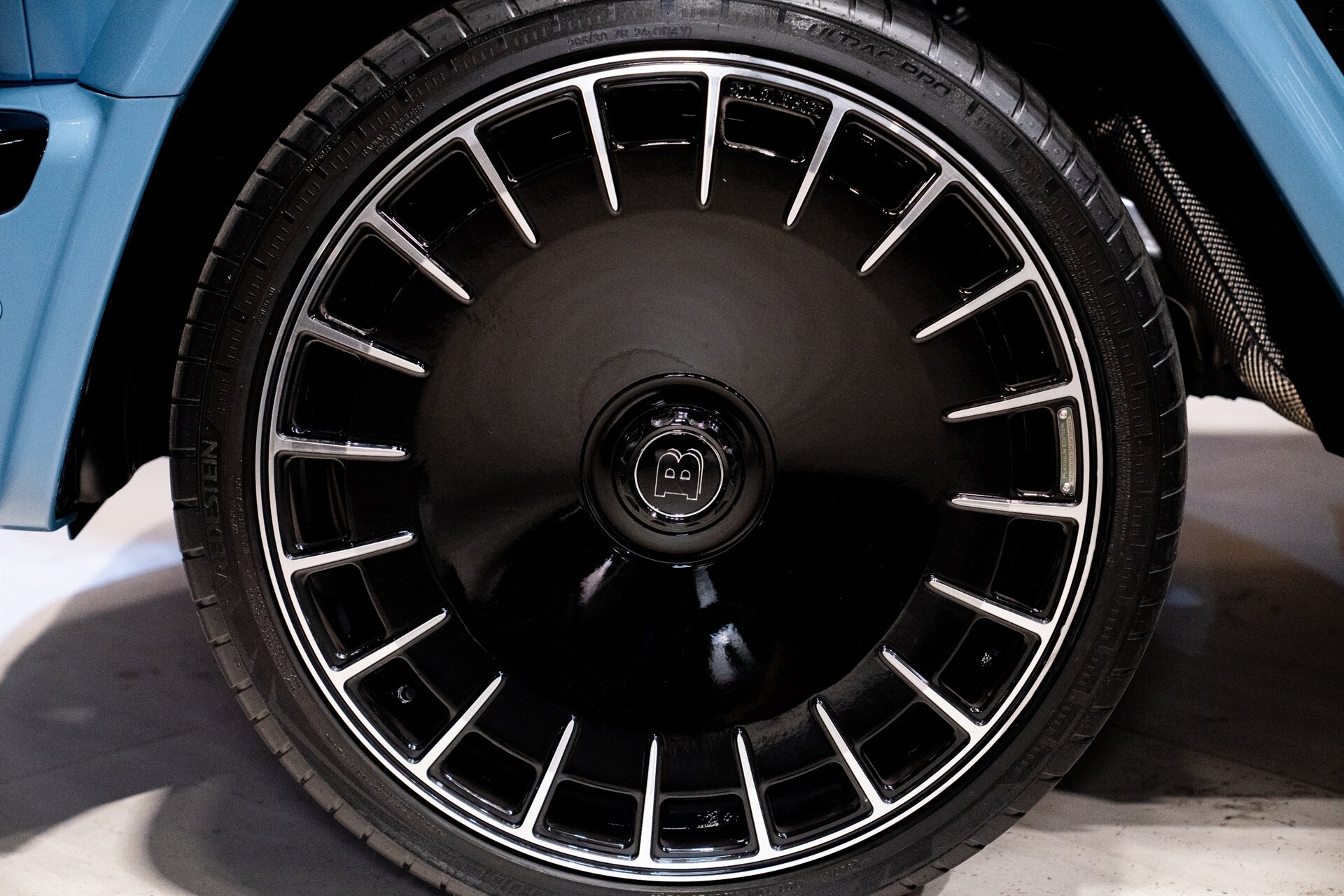 2025 Mercedes-Benz G-Class AMG G 700 Brabus - Photo 13