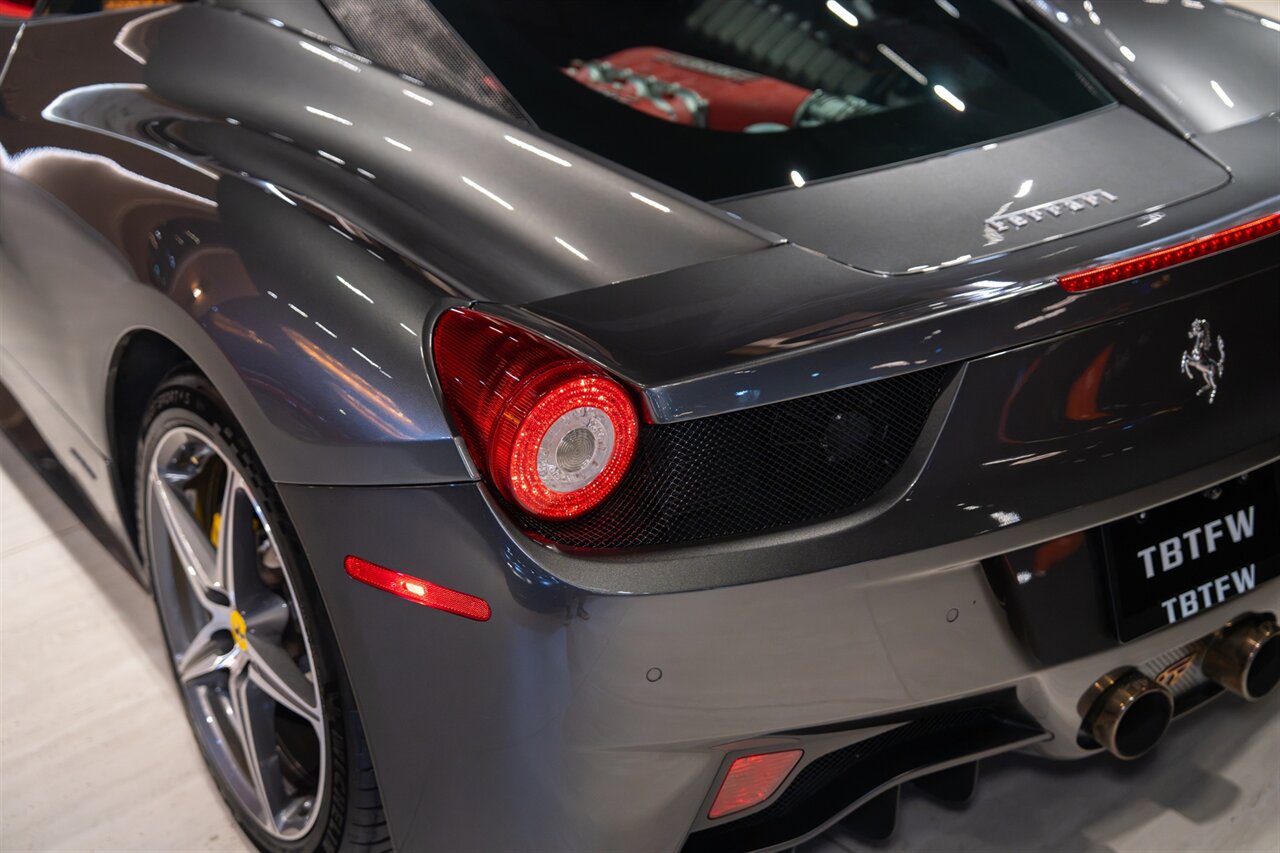 2015 Ferrari 458 Italia   - Photo 40 - Beverly Hills, CA 90212