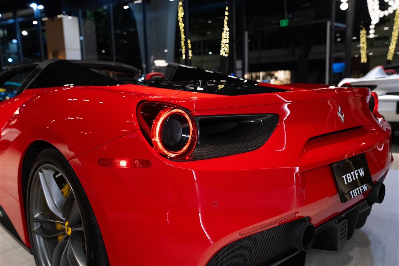 2018 Ferrari 488 Spider   - Photo 27 - Beverly Hills, CA 90212