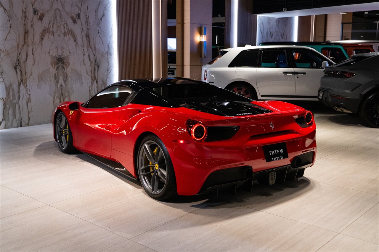 2018 Ferrari 488 Spider   - Photo 41 - Beverly Hills, CA 90212