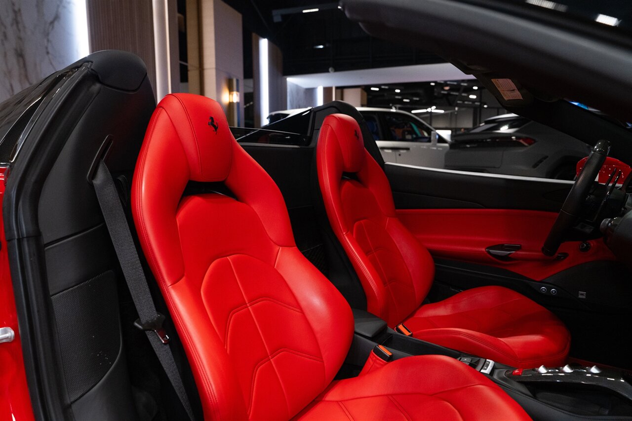 2018 Ferrari 488 Spider   - Photo 19 - Beverly Hills, CA 90212