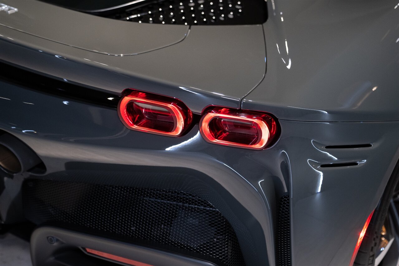 2024 Ferrari SF90 Spider   - Photo 32 - Beverly Hills, CA 90212