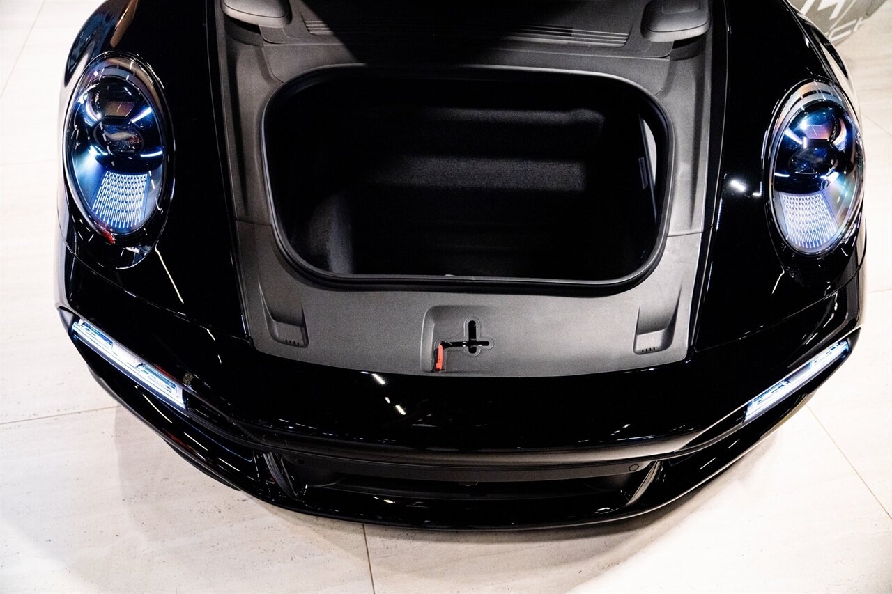 2025 Porsche 911 Turbo   - Photo 17 - Beverly Hills, CA 90212