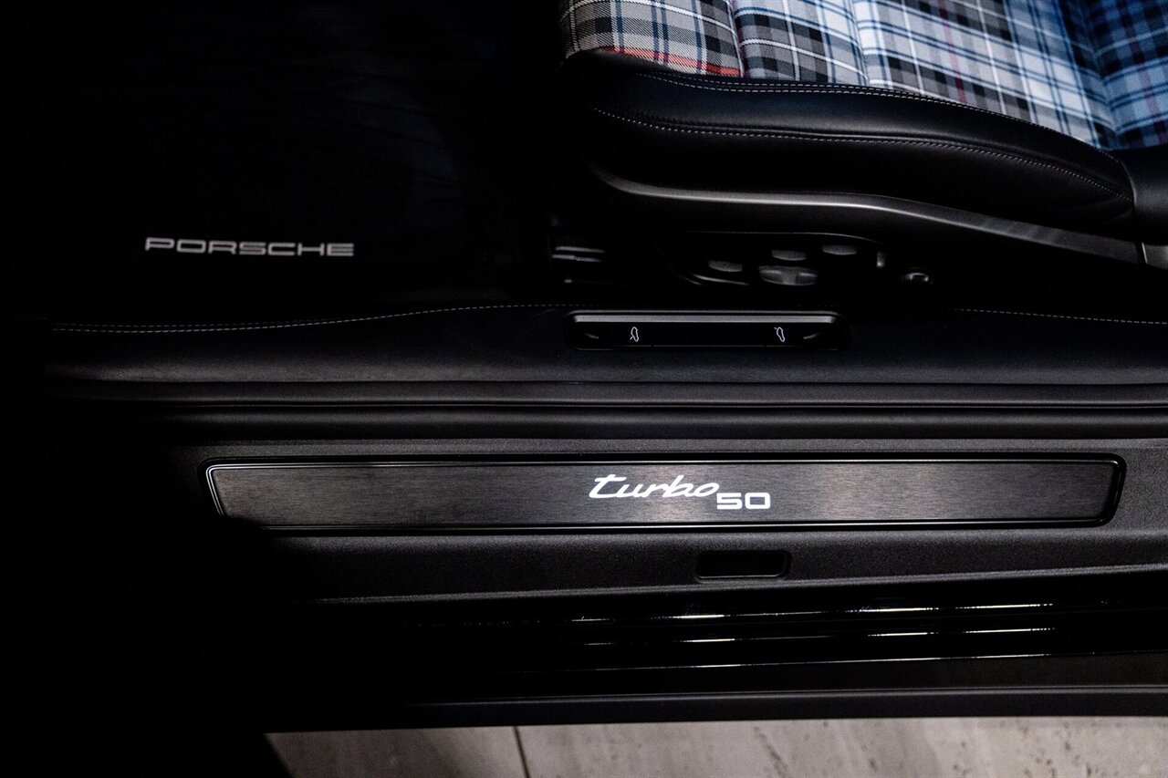 2025 Porsche 911 Turbo   - Photo 25 - Beverly Hills, CA 90212