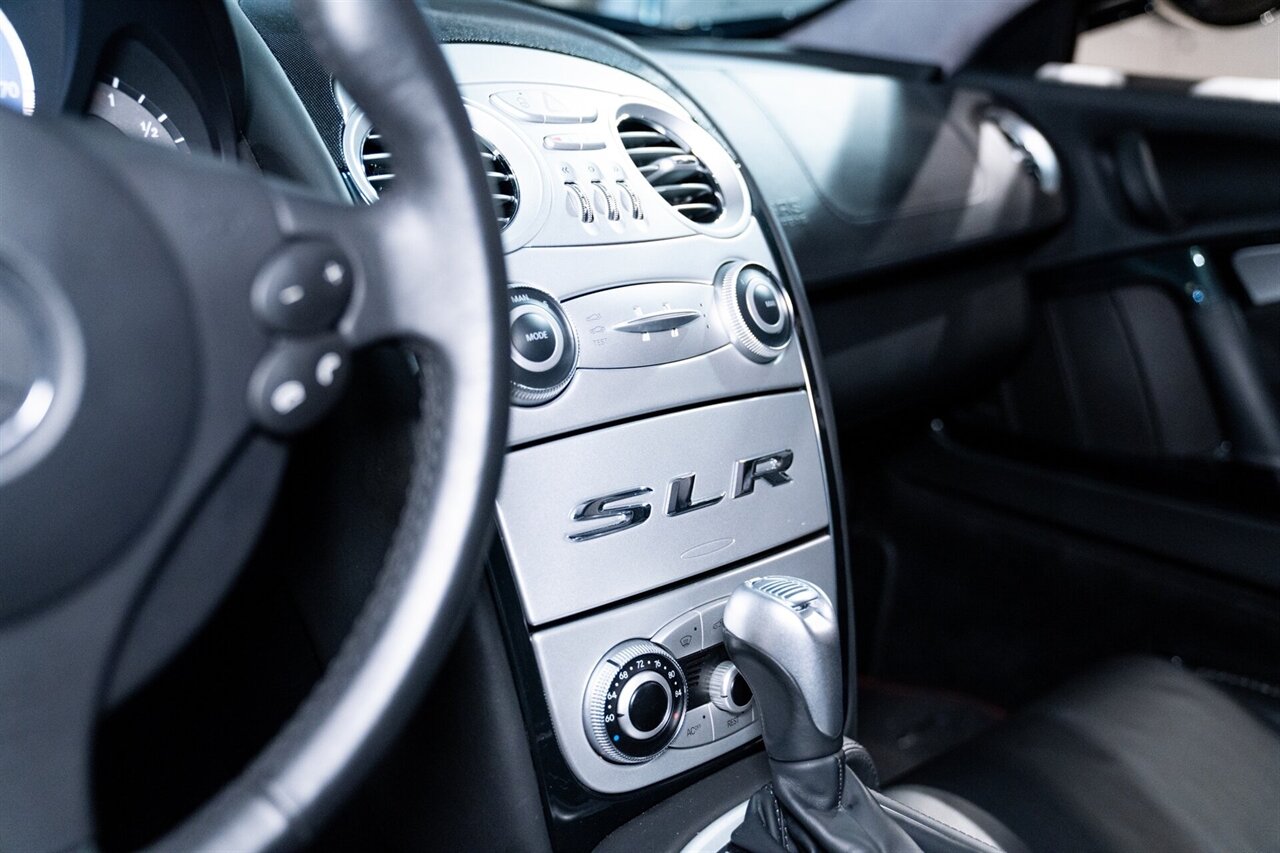 2006 Mercedes-Benz SLR SLR McLaren   - Photo 8 - Beverly Hills, CA 90212
