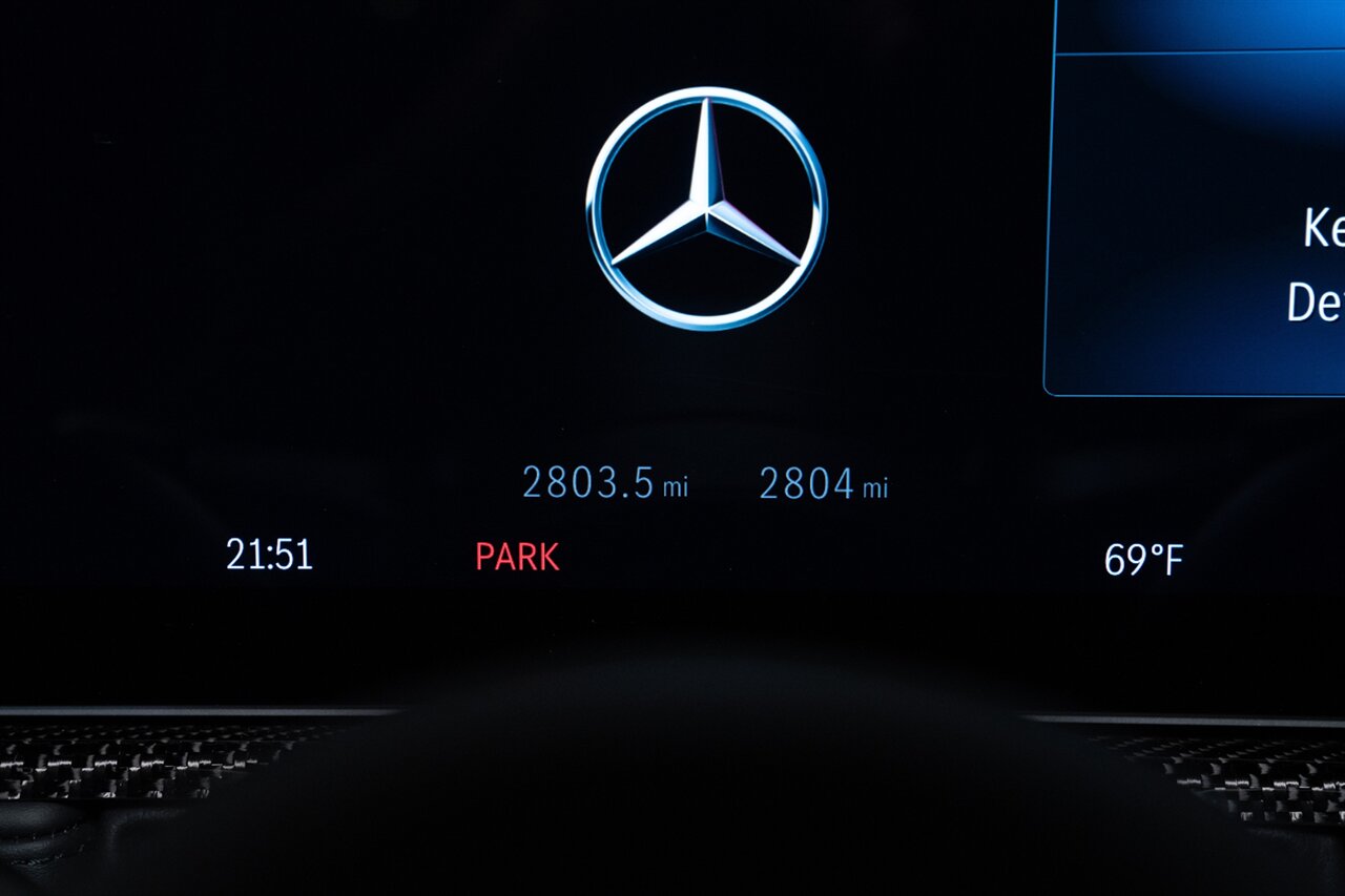 2025 Mercedes-Benz AMG G700 Brabus   - Photo 28 - Beverly Hills, CA 90212