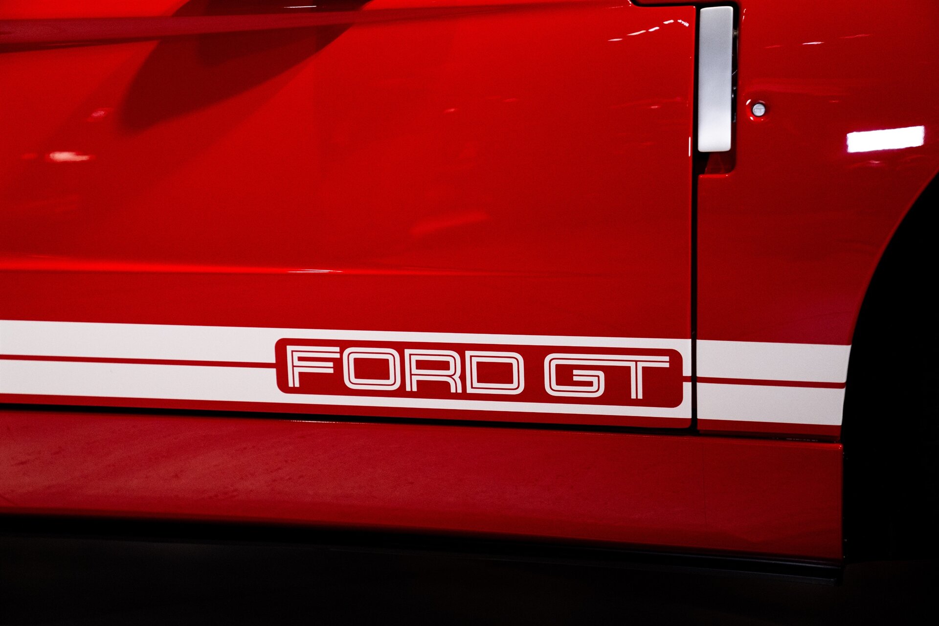 2005 Ford GT - Photo 18