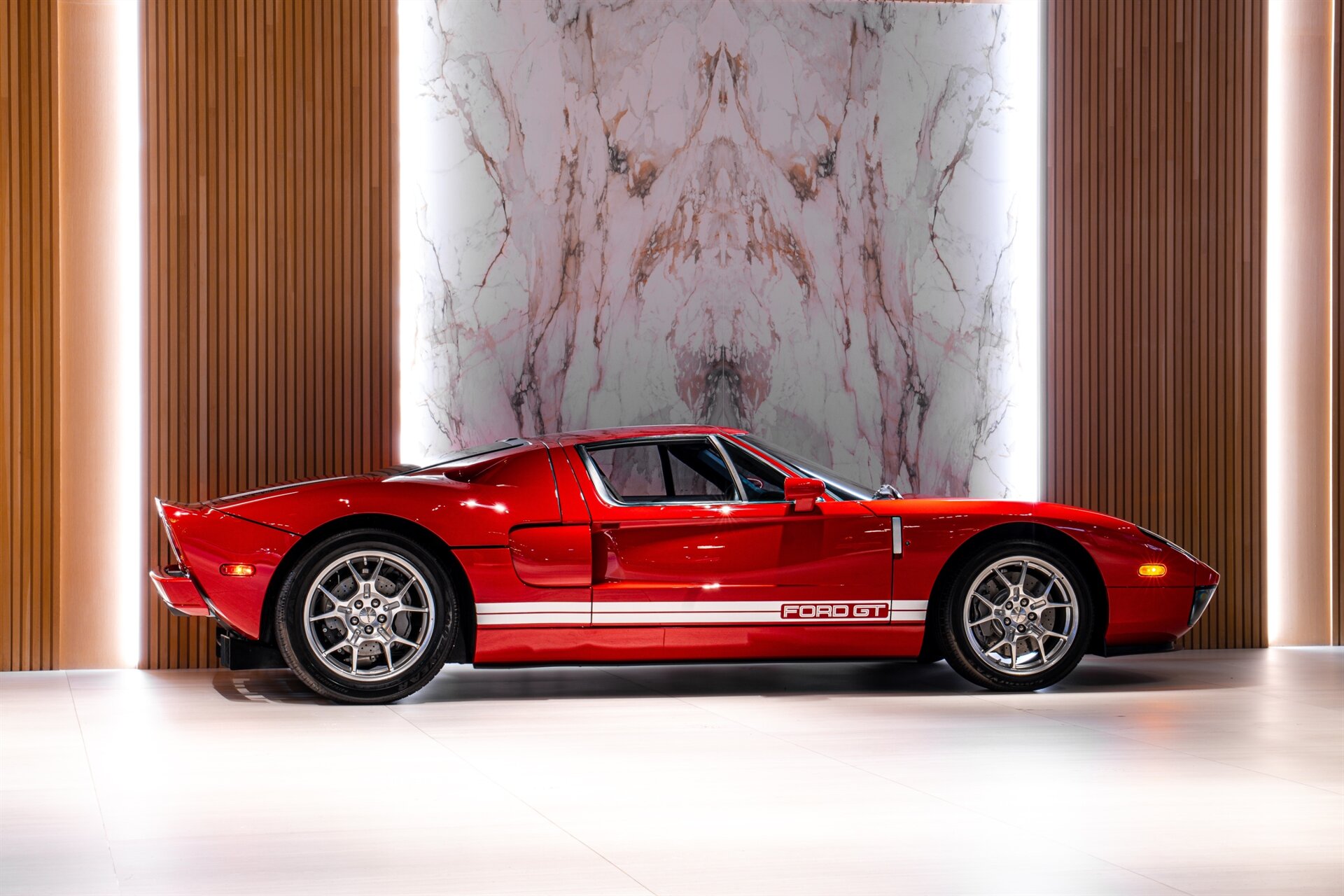 2005 Ford GT - Photo 3