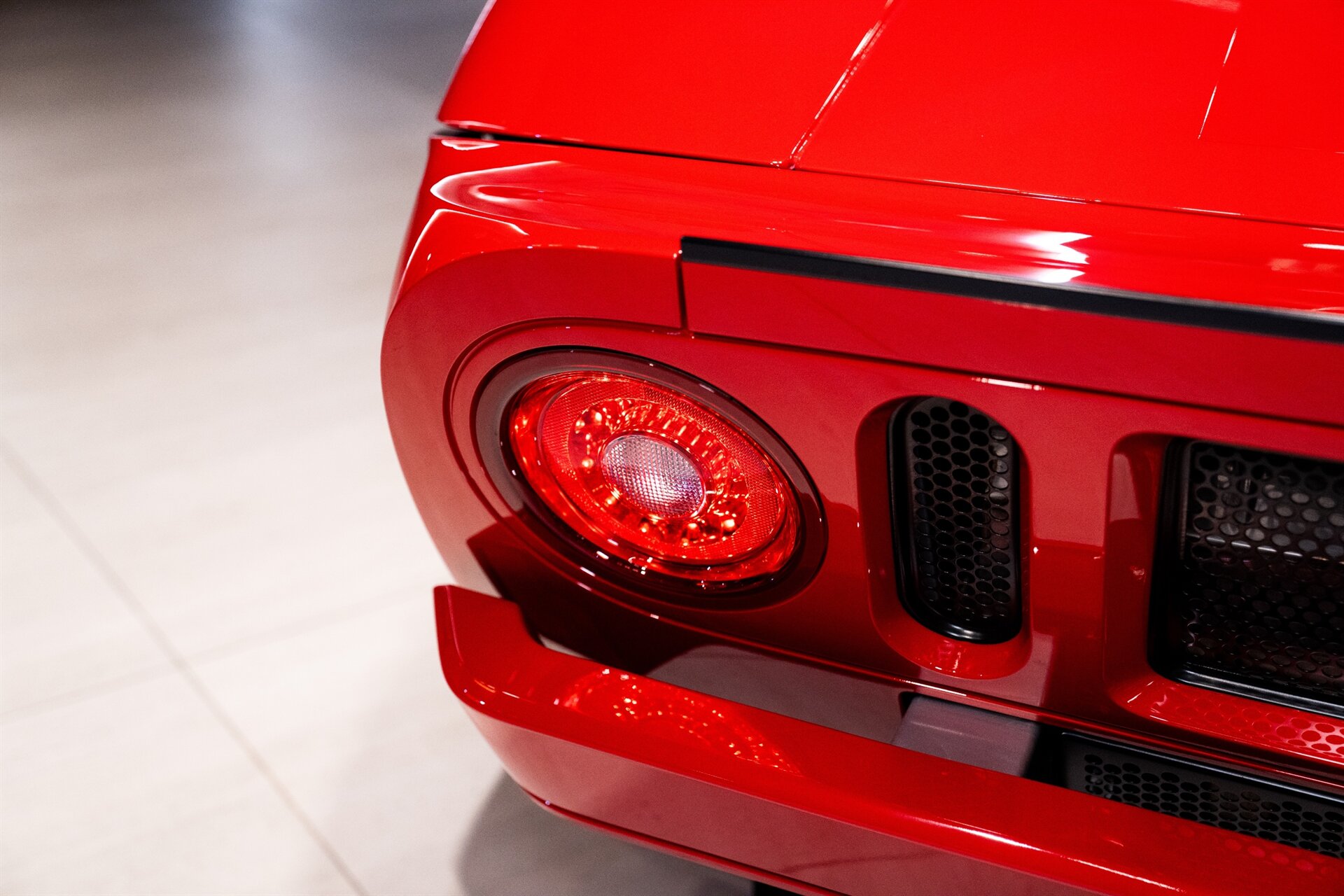 2005 Ford GT - Photo 31