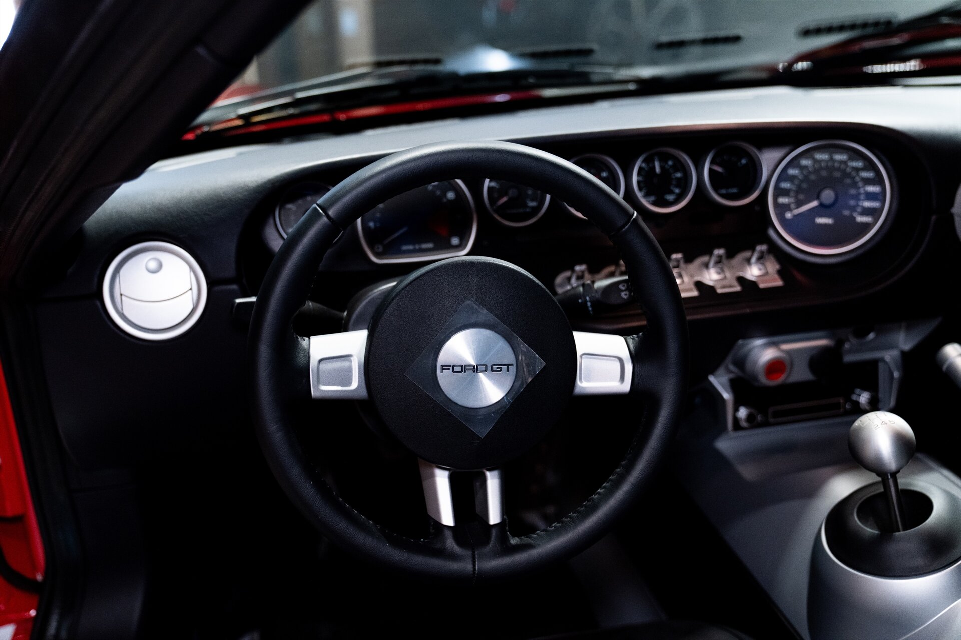 2005 Ford GT - Photo 21