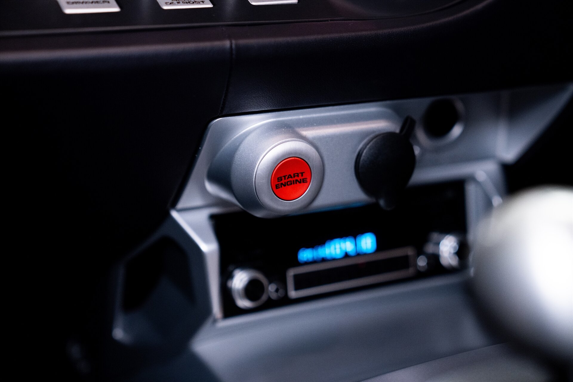 2005 Ford GT - Photo 11