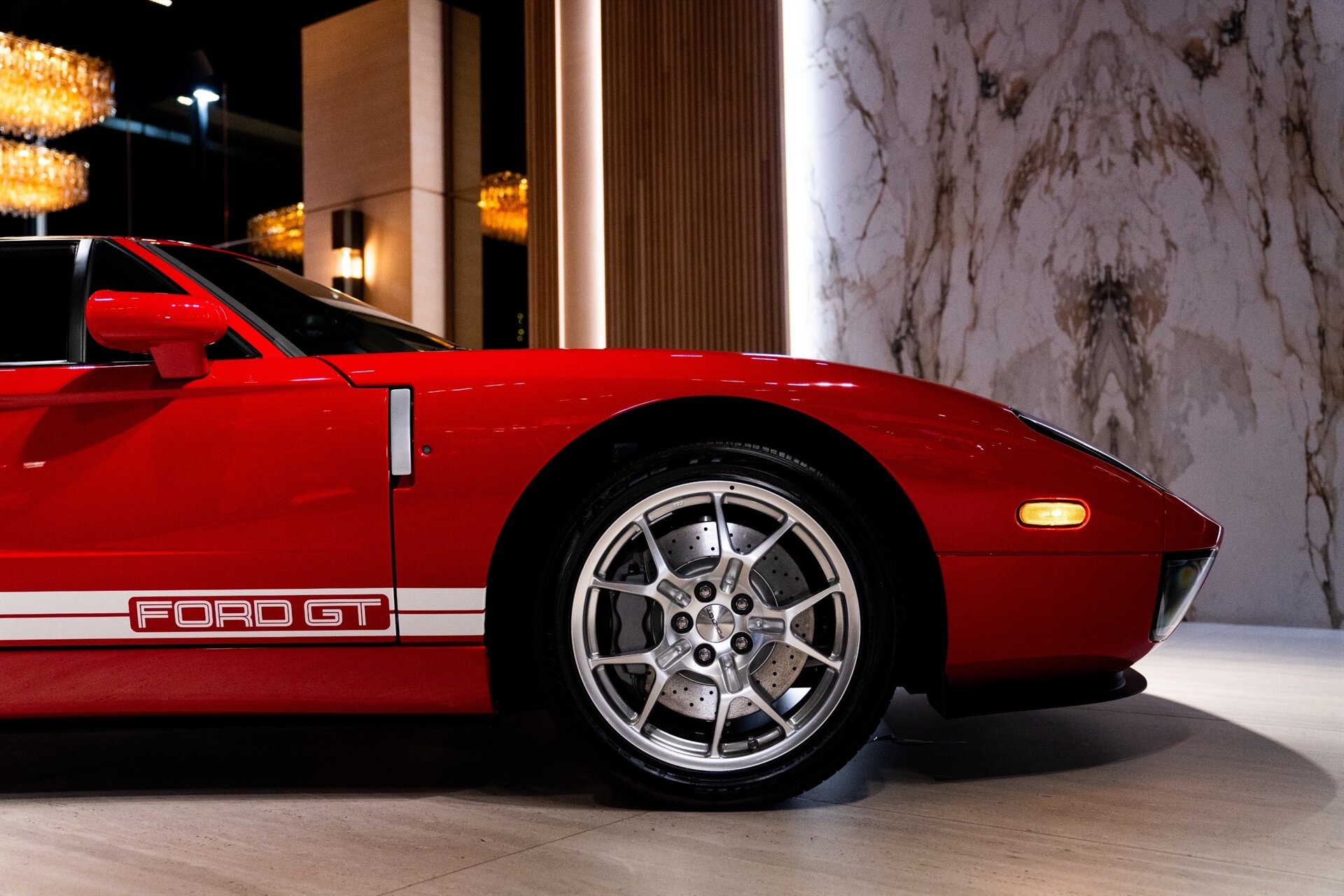 2005 Ford GT - Photo 17